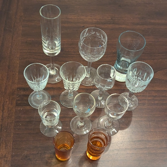 Glassware - Picture 2 of 7